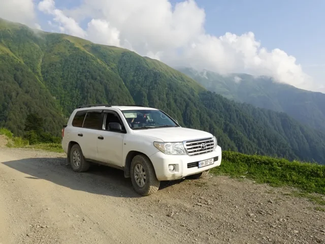 12. TOYOTA LAND CRUISER 205, FR 2013